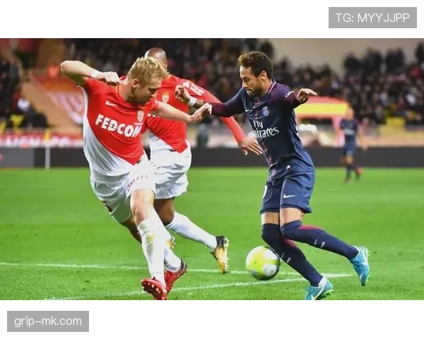 杜埃 vs 内马尔：技术风格与盘带突破方式对比