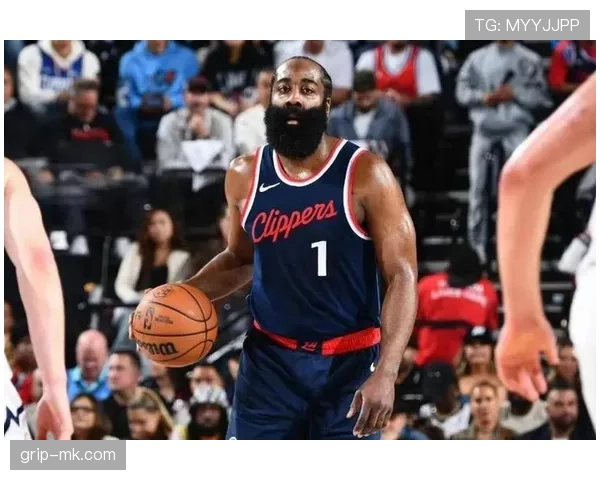 哈登突破制造挡拆拉开空间 提升关键时刻得分效率